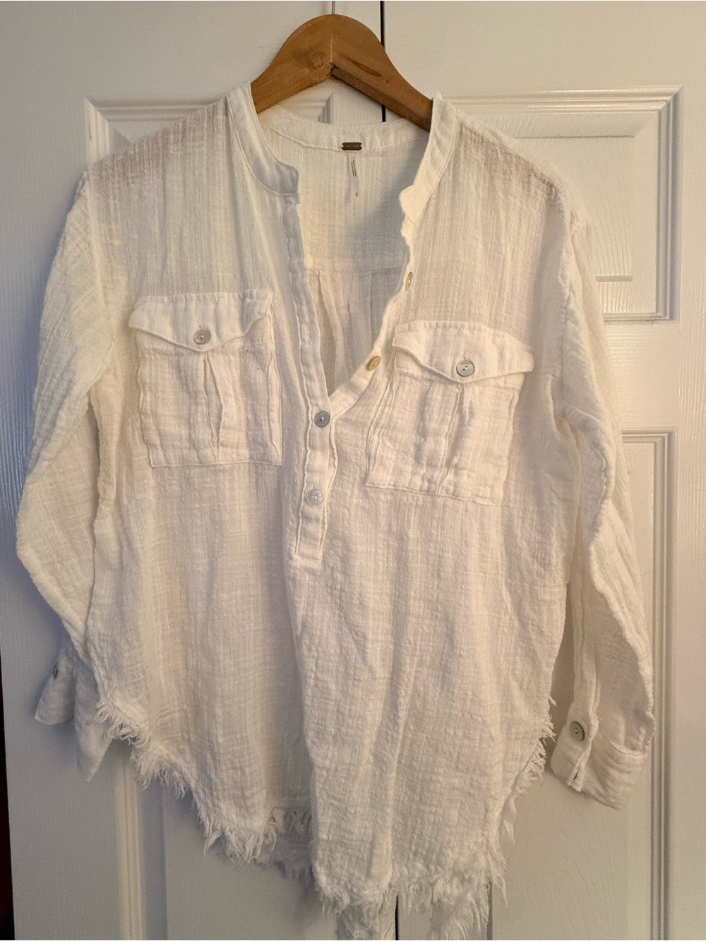 Free People White Gauze Button-Down Pocket Shirt sz Small